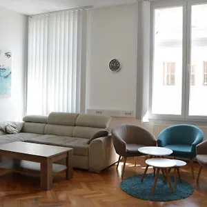 Appartement Trdinova