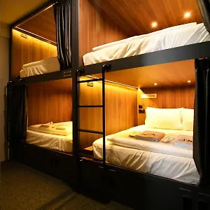 ** Kapselhotell Wink At Mccallum Street Singapore